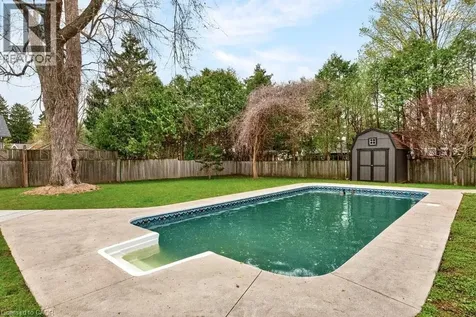 18 Garden Avenue Ancaster ON L9G 2J5