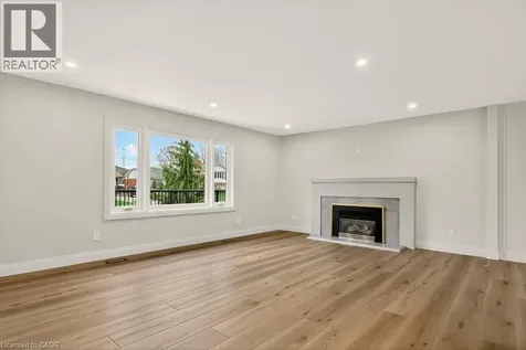 18 Garden Avenue Ancaster ON L9G 2J5
