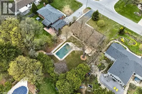 18 Garden Avenue Ancaster ON L9G 2J5