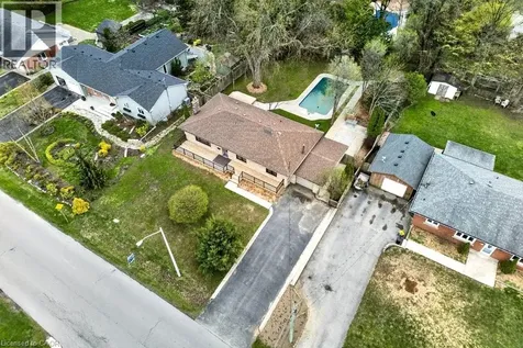 18 Garden Avenue Ancaster ON L9G 2J5
