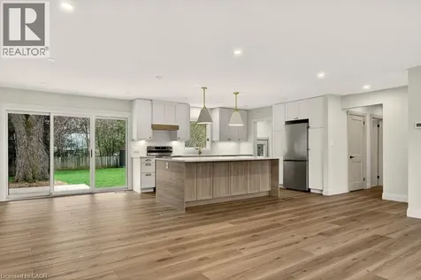 18 Garden Avenue Ancaster ON L9G 2J5