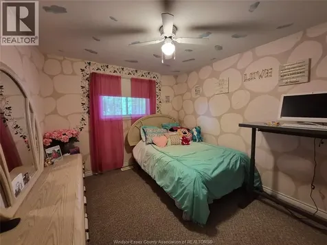 2514 Duneshill Avenue Windsor ON N8P 1Y2