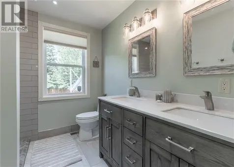 1924 Millwood Crescent Sudbury ON P3E 2T2