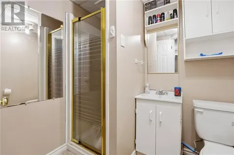 521 Beatrice Crescent Greater Sudbury ON P3A 5B4
