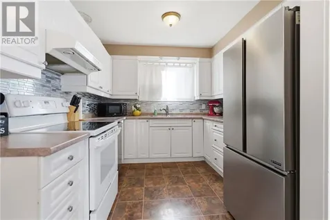 521 Beatrice Crescent Greater Sudbury ON P3A 5B4