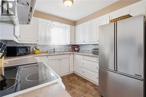 521 Beatrice Crescent Greater Sudbury ON P3A 5B4
