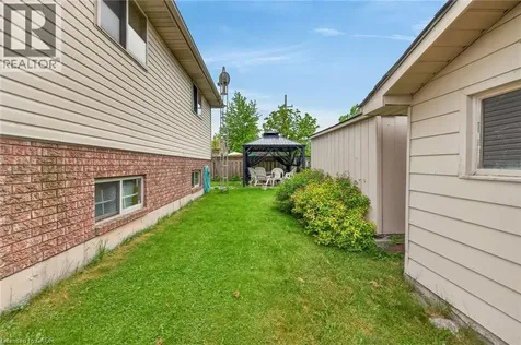 309 Blue Water Parkway Selkirk ON N0A 1P0