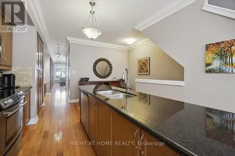 99 Brant Street Oakville (co Central) ON L6K 2Z5