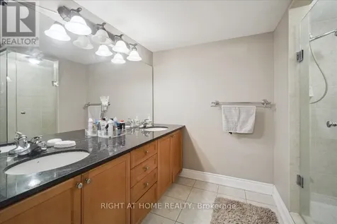 99 Brant Street Oakville (co Central) ON L6K 2Z5