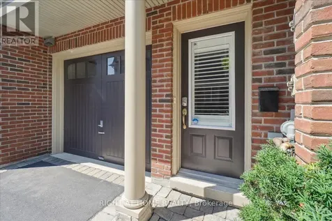 99 Brant Street Oakville (co Central) ON L6K 2Z5