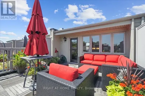 99 Brant Street Oakville (co Central) ON L6K 2Z5