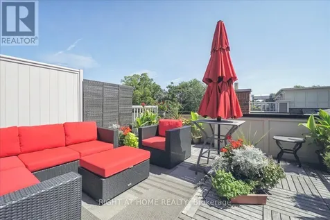 99 Brant Street Oakville (co Central) ON L6K 2Z5