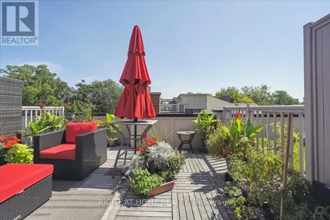 99 Brant Street Oakville (co Central) ON L6K 2Z5