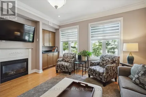 99 Brant Street Oakville (co Central) ON L6K 2Z5