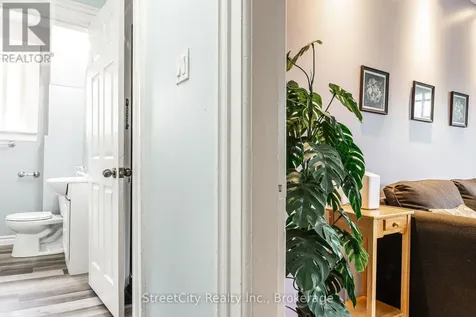 40 Douro Street Stratford ON N5A 3R3