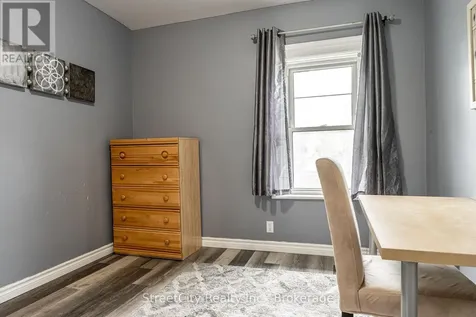 40 Douro Street Stratford ON N5A 3R3