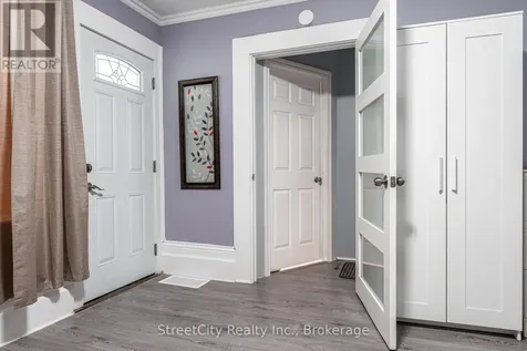 40 Douro Street Stratford ON N5A 3R3