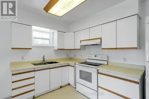 128 Isabella Street Parry Sound ON P2A 1N1