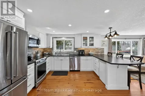 14 Sarna Drive Tiny ON L9M 0B3