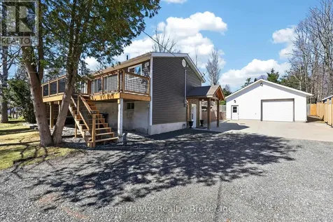 14 Sarna Drive Tiny ON L9M 0B3