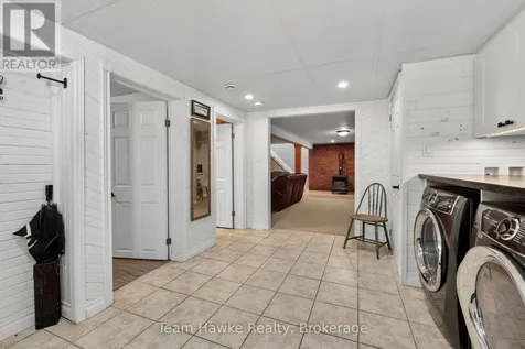 14 Sarna Drive Tiny ON L9M 0B3
