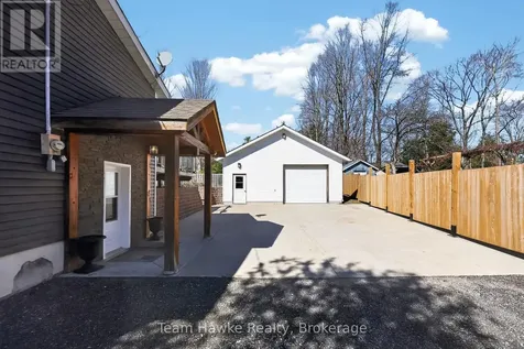 14 Sarna Drive Tiny ON L9M 0B3