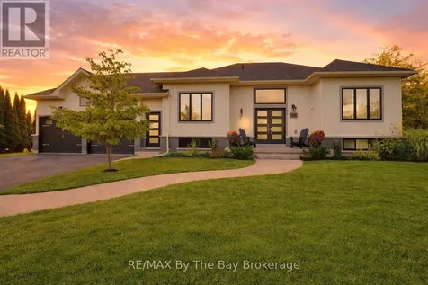 18 Maple Drive Wasaga Beach ON L9Z 0A7