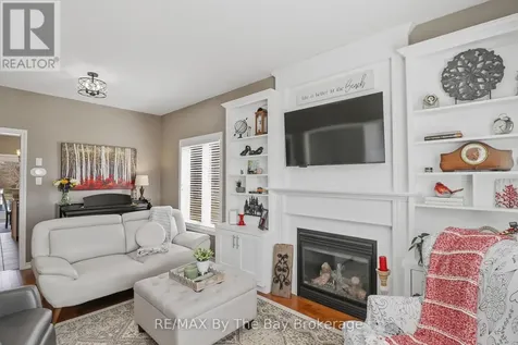 18 Maple Drive Wasaga Beach ON L9Z 0A7