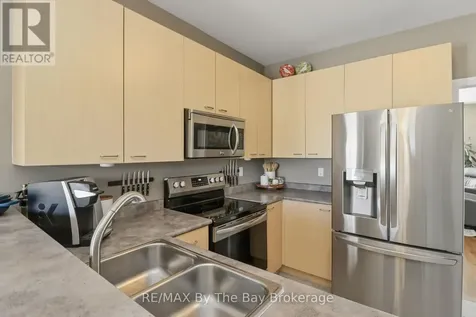 18 Maple Drive Wasaga Beach ON L9Z 0A7
