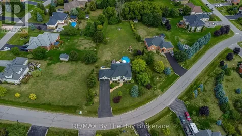 18 Maple Drive Wasaga Beach ON L9Z 0A7