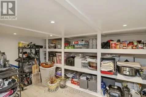 18 Maple Drive Wasaga Beach ON L9Z 0A7