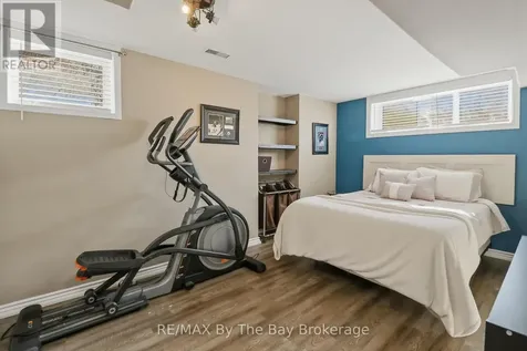 18 Maple Drive Wasaga Beach ON L9Z 0A7