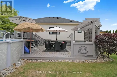 18 Maple Drive Wasaga Beach ON L9Z 0A7