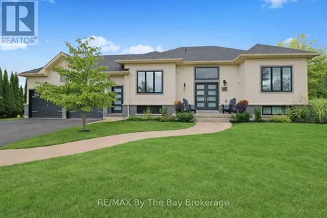18 Maple Drive Wasaga Beach ON L9Z 0A7