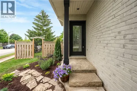 4014 Jarvis Crescent Burlington ON L7M 4K1