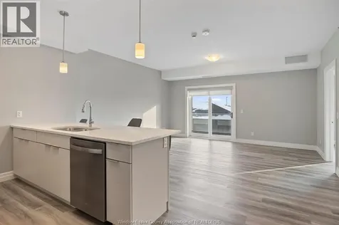728 Brownstone Drive Tecumseh ON N9K 0C4