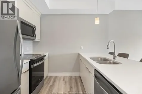 728 Brownstone Drive Tecumseh ON N9K 0C4