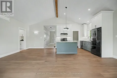 11 Grenville Street North Saugeen Shores ON N0H 2L0