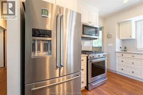 71 Coatsworth Avenue Chatham ON N7L 1P7