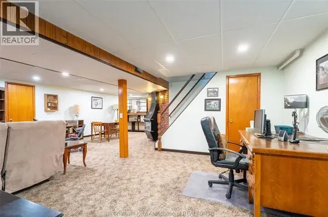 71 Coatsworth Avenue Chatham ON N7L 1P7