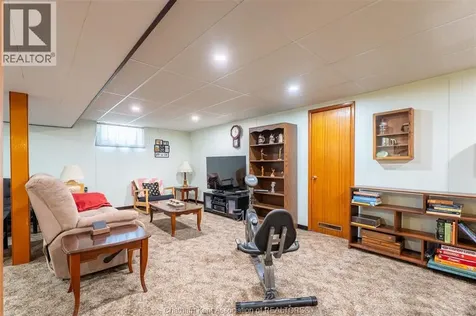 71 Coatsworth Avenue Chatham ON N7L 1P7