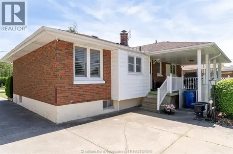 71 Coatsworth Avenue Chatham ON N7L 1P7