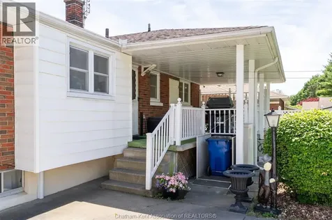 71 Coatsworth Avenue Chatham ON N7L 1P7