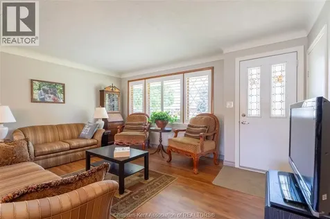 71 Coatsworth Avenue Chatham ON N7L 1P7