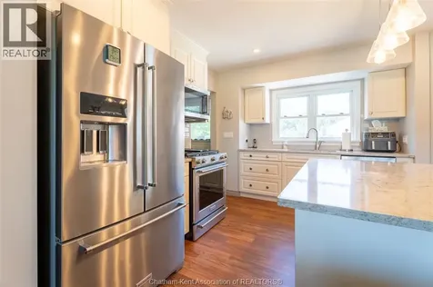 71 Coatsworth Avenue Chatham ON N7L 1P7