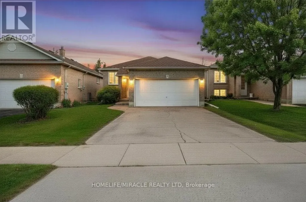 8 Bradley Lane Brantford ON N3T 6R5