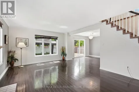 310 Mceachern Crescent Ottawa ON K1E 3K2