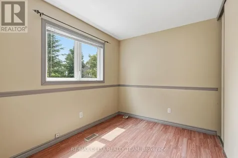 310 Mceachern Crescent Ottawa ON K1E 3K2