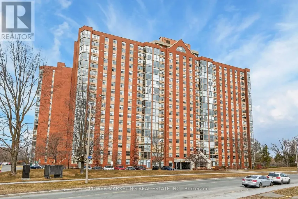 2760 Carousel Crescent Ottawa ON K1T 2N4