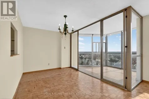 2760 Carousel Crescent Ottawa ON K1T 2N4